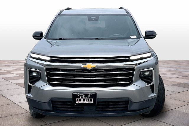Used 2025 Chevrolet Traverse LT AWD/4WD image 3