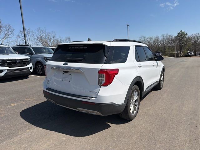Certified 2021 Ford Explorer XLT w/ Equipment Group 202A image 3