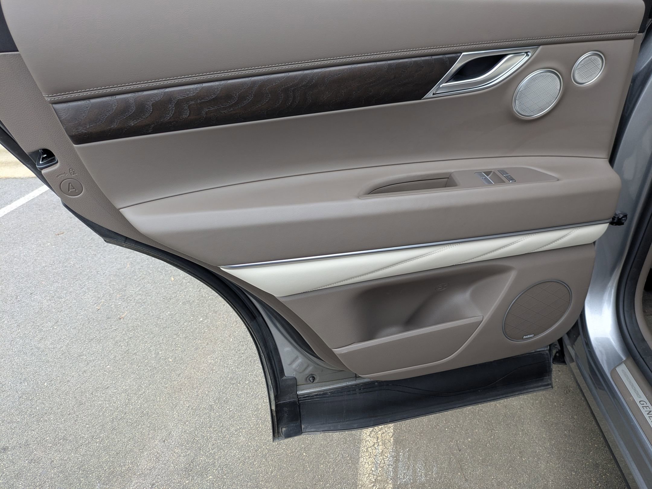 Used 2024 Genesis GV80 3.5T w/ Advanced Package image 26