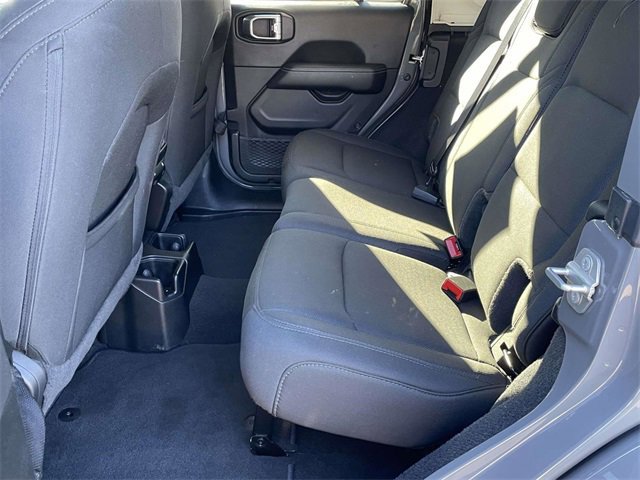 Used 2021 Jeep Wrangler Unlimited Sahara image 12