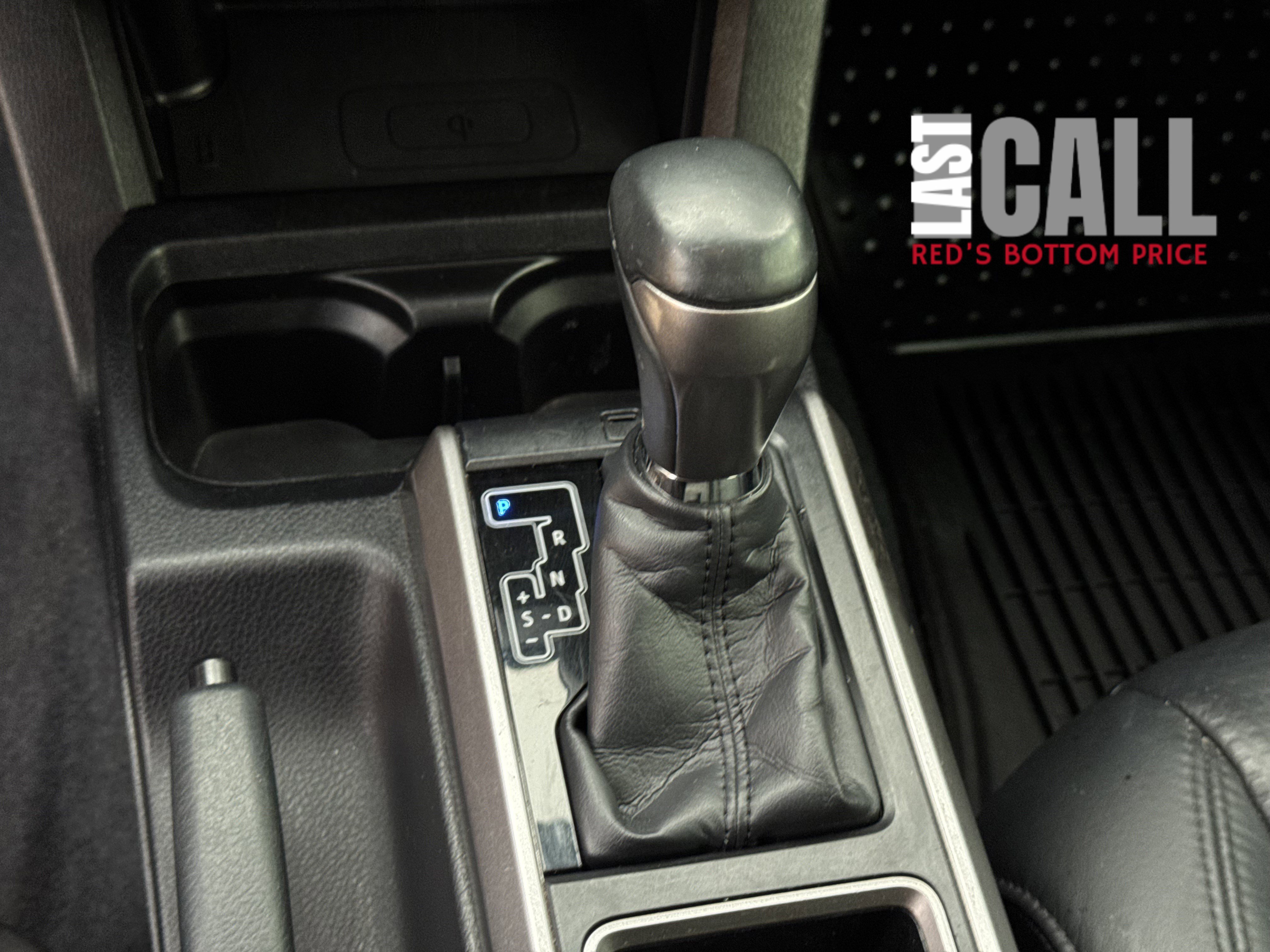 Used 2020 Toyota Tacoma Limited image 22