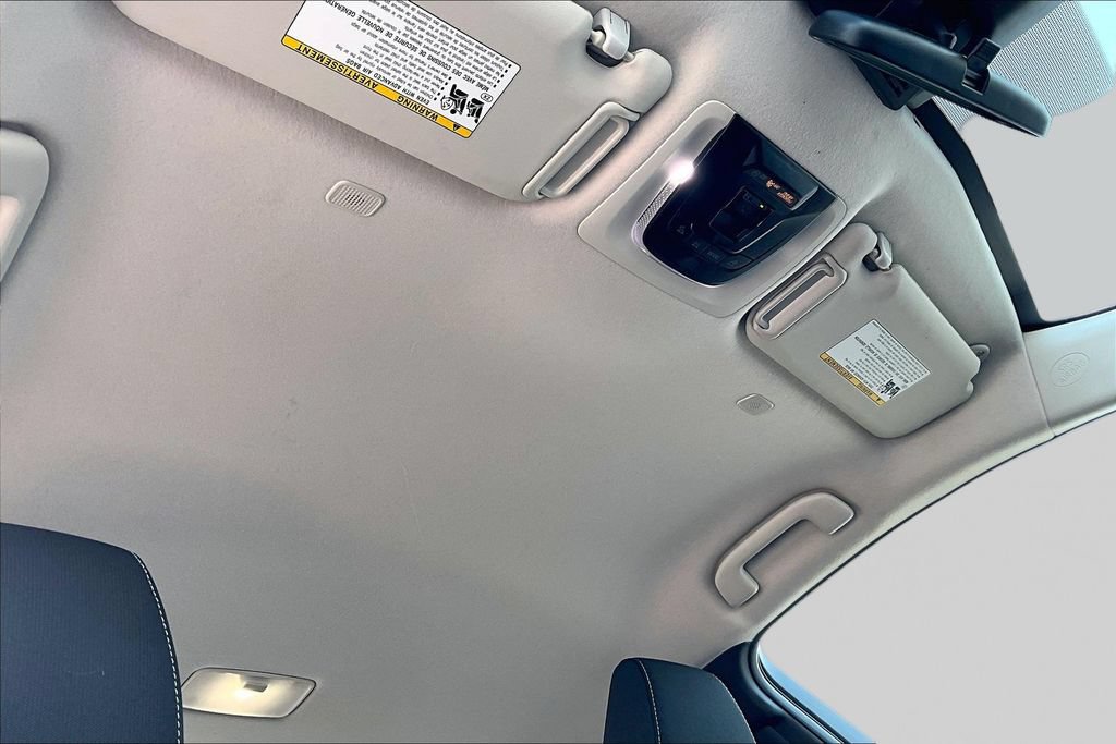 Used 2025 Toyota Corolla LE FWD image 22