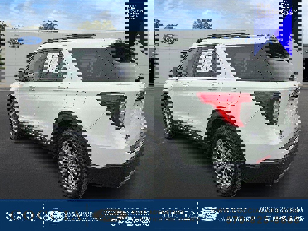 Certified 2023 Ford Explorer XLT w/ Equipment Group 202A image 3