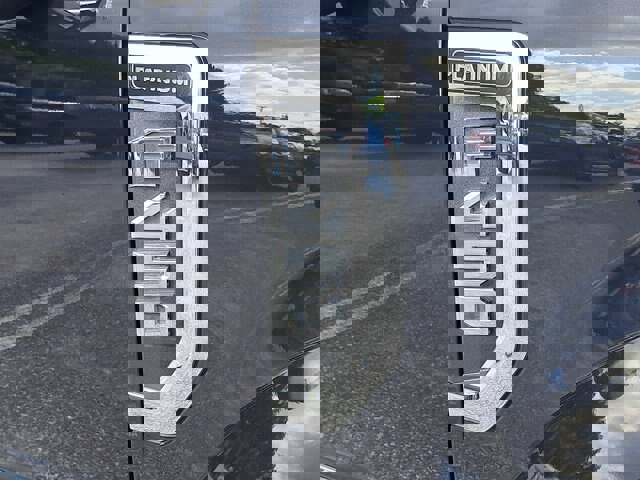 Certified 2021 Ford F450 Platinum w/ FX4 Off-Road Package image 8