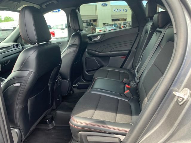 Certified 2025 Ford Escape ST-Line AWD/4WD image 19