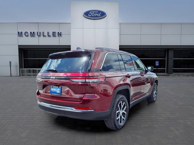 Used 2023 Jeep Grand Cherokee Limited w/ Luxury Tech Group II AWD/4WD image 7