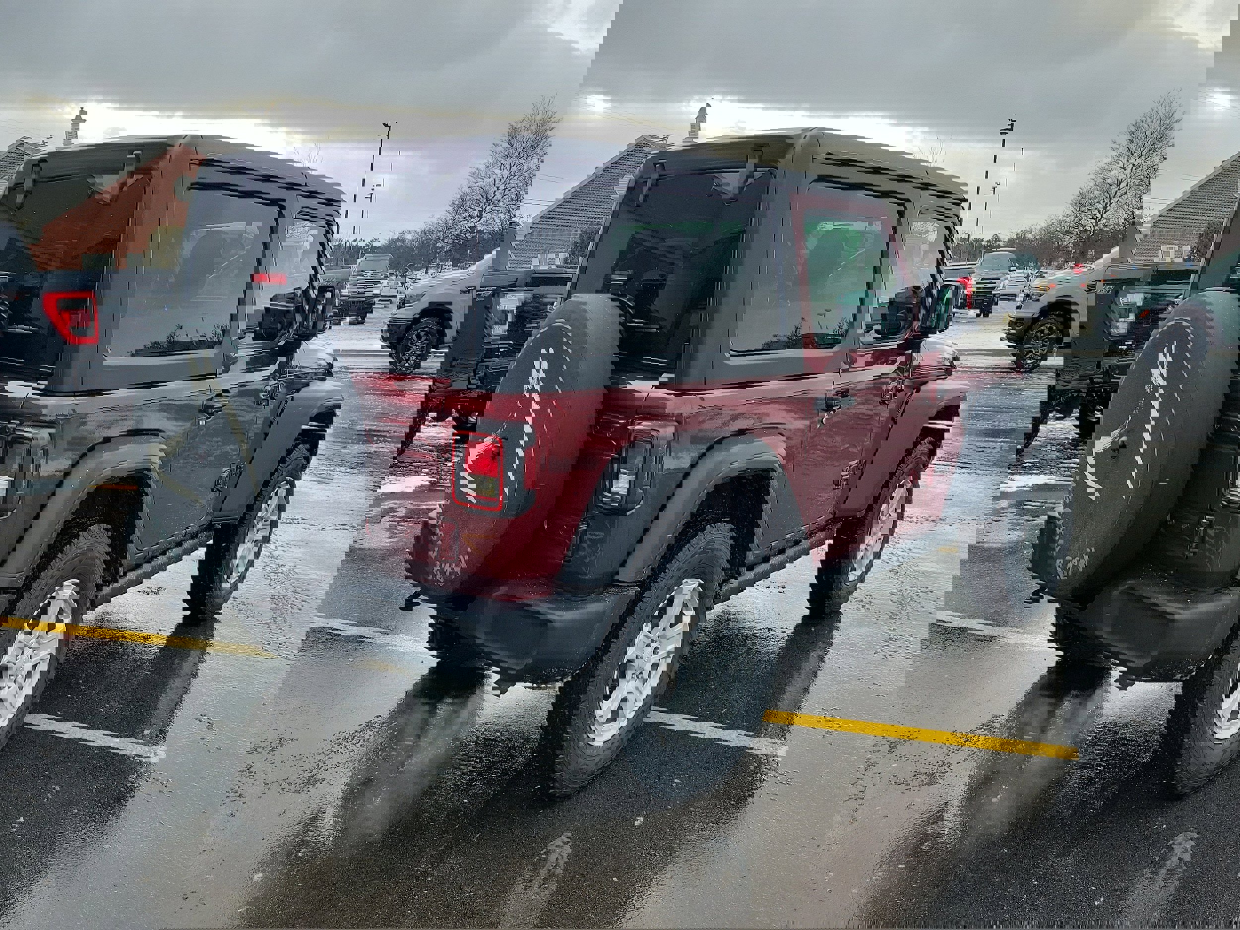 Used 2021 Jeep Wrangler Sport image 4