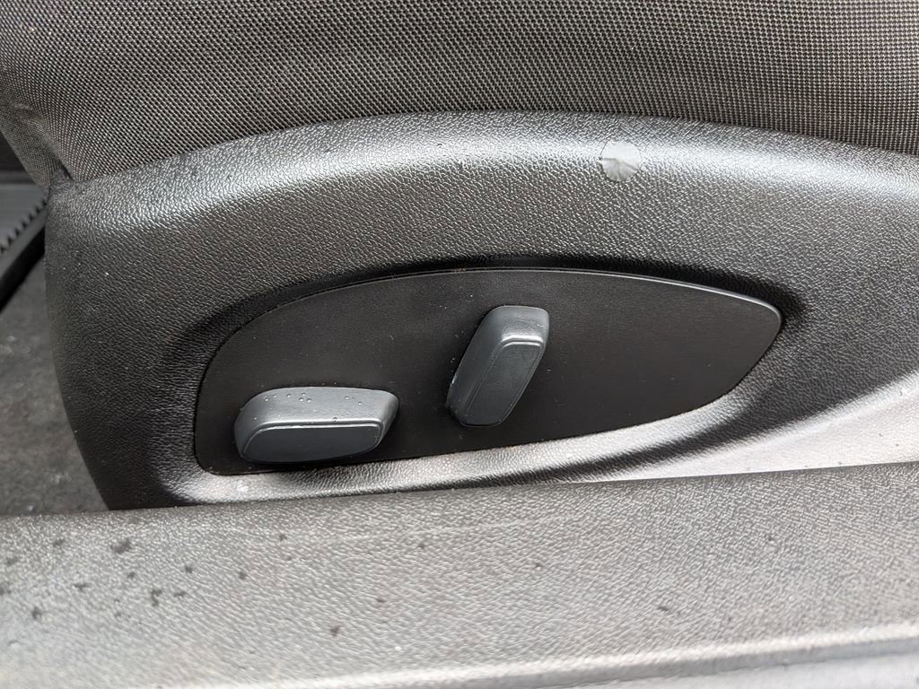 Used 2020 Chevrolet Camaro LT w/ RS Package image 18