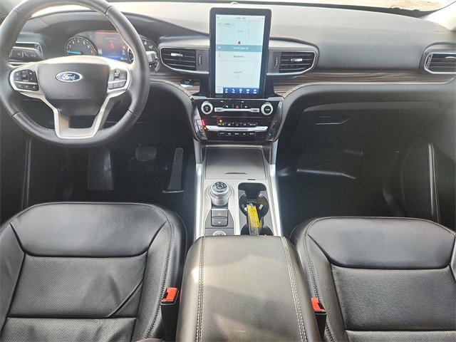 Certified 2023 Ford Explorer Limited w/ Limited Technology Package image 8