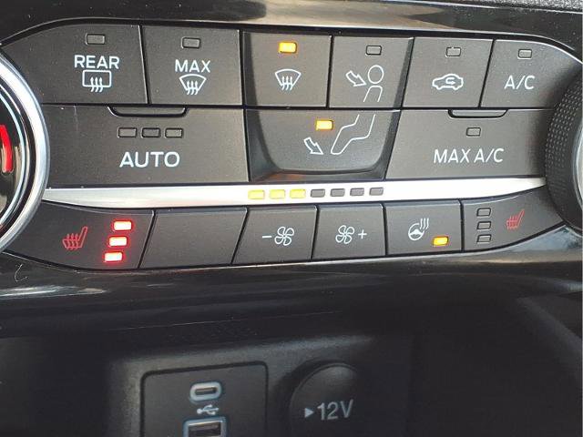 Certified 2022 Ford Escape Titanium w/ Titanium Elite Package image 17