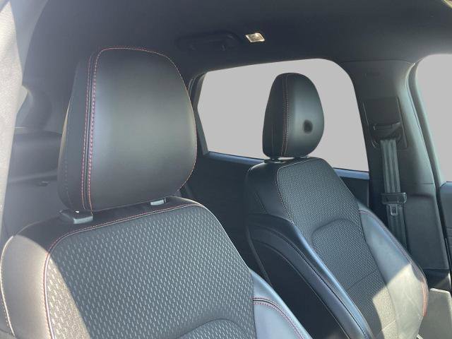 Certified 2025 Ford Escape ST-Line Elite image 17