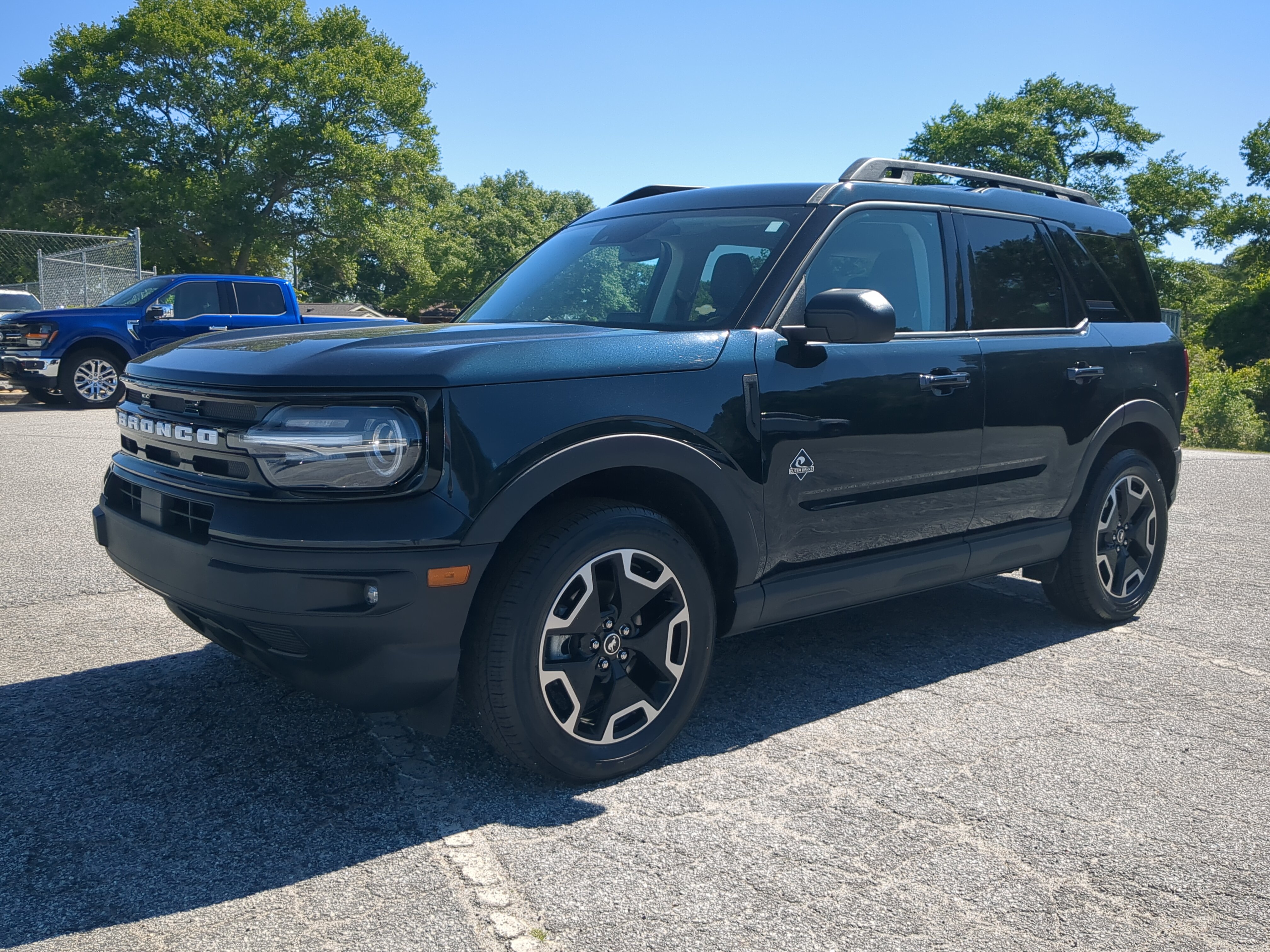 Certified 2023 Ford Bronco Sport Outer Banks AWD/4WD image 6