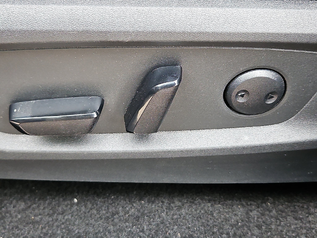 Used 2024 Nissan Pathfinder Rock Creek AWD/4WD image 19