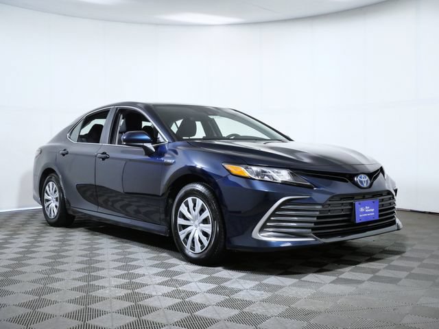 Used 2021 Toyota Camry LE FWD video 1