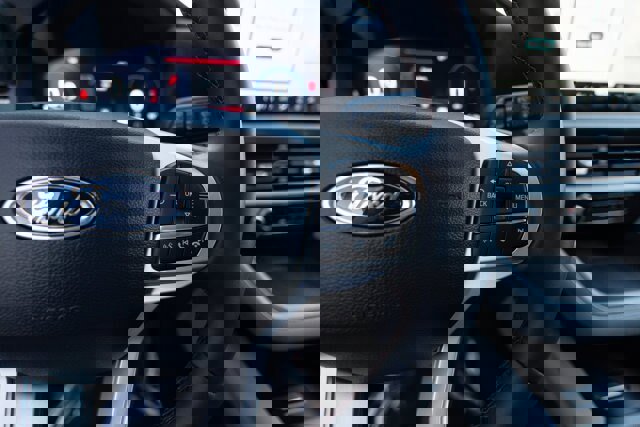 Certified 2025 Ford Explorer Active w/ Active Comfort Package image 16