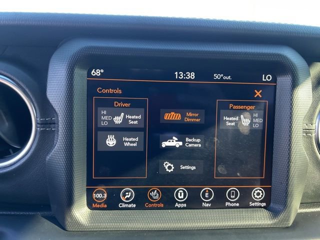 Used 2021 Jeep Gladiator Overland w/ Popular Equipment Package AWD/4WD image 24