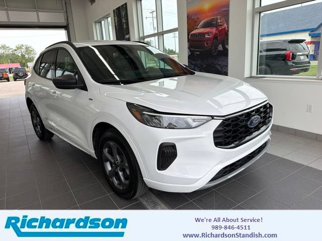 Certified 2023 Ford Escape ST-Line w/ Tech Pack #1 AWD/4WD image 1