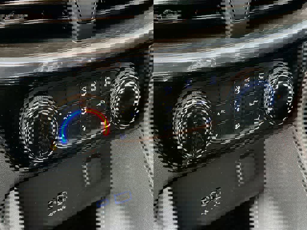 Used 2024 Buick Encore GX Sport Touring w/ Comfort Package image 20