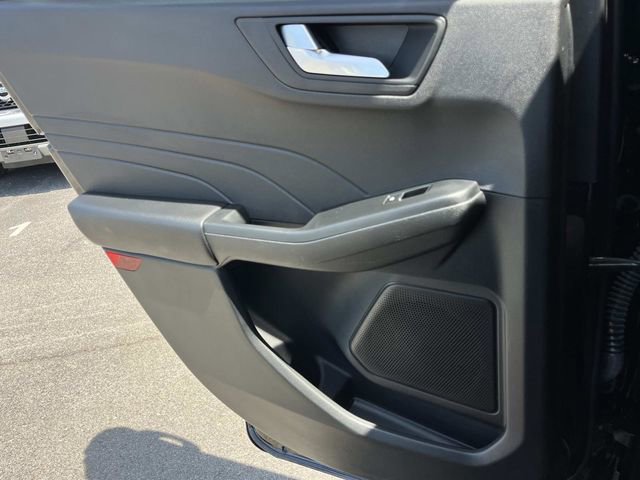 Certified 2025 Ford Escape SE FWD image 25