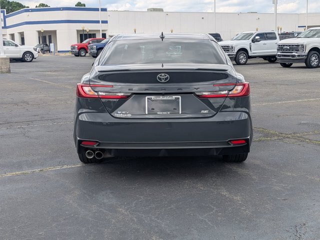 Used 2025 Toyota Camry SE FWD image 5
