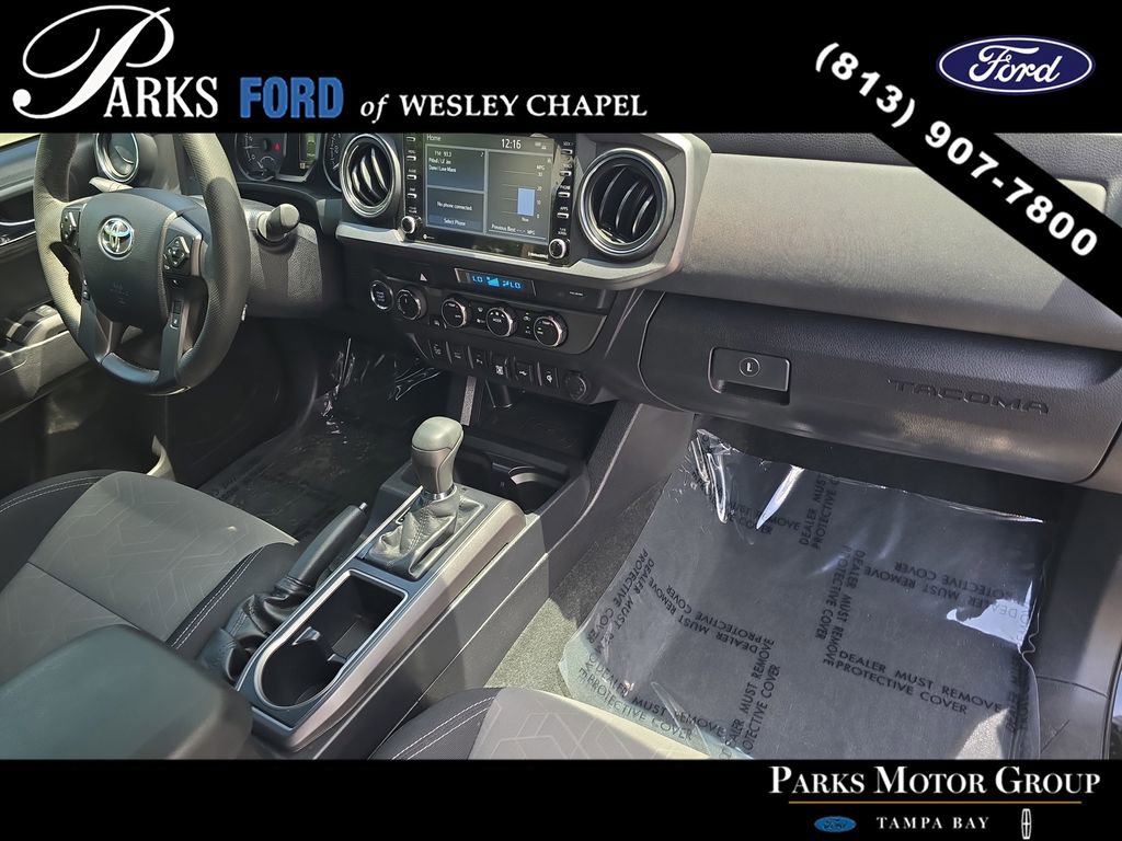 Used 2023 Toyota Tacoma TRD Sport w/ Technology Package AWD/4WD image 9