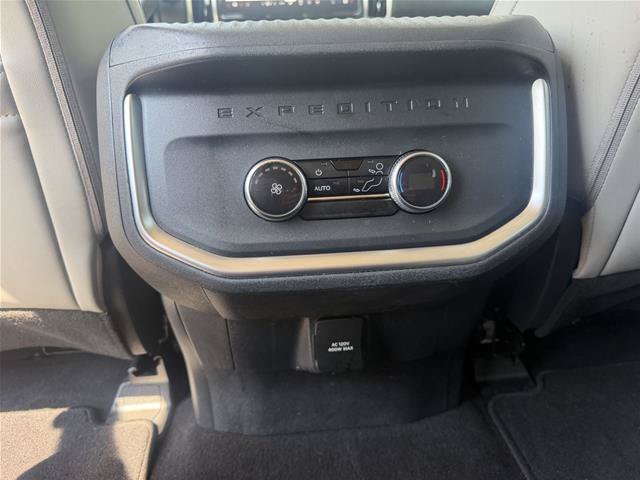 Certified 2025 Ford Expedition Active AWD/4WD image 26