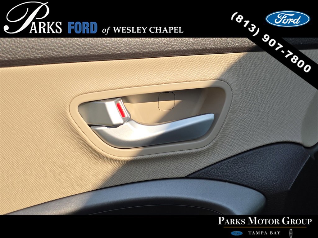 Used 2017 Hyundai Santa Fe Sport image 17