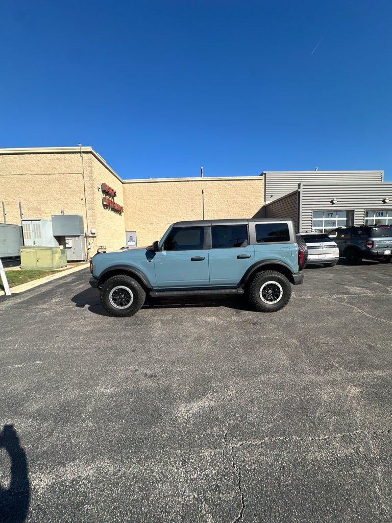 Certified 2023 Ford Bronco Big Bend w/ Sasquatch Package AWD/4WD image 4