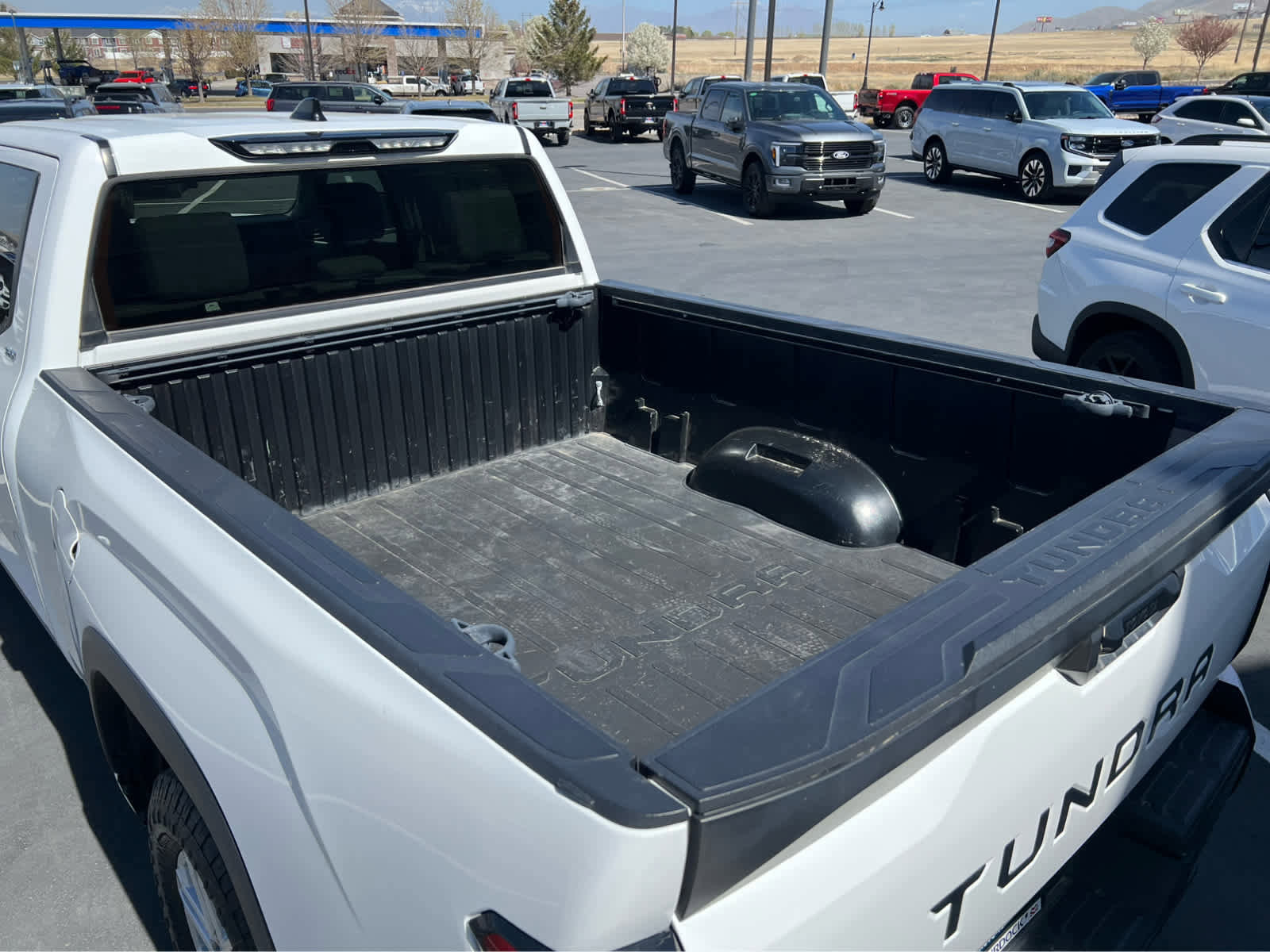 Used 2022 Toyota Tundra SR5 w/ SR5 Convenience Package image 26