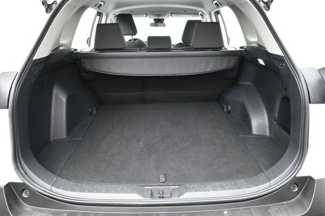 Used 2025 Toyota RAV4 XLE AWD/4WD image 27