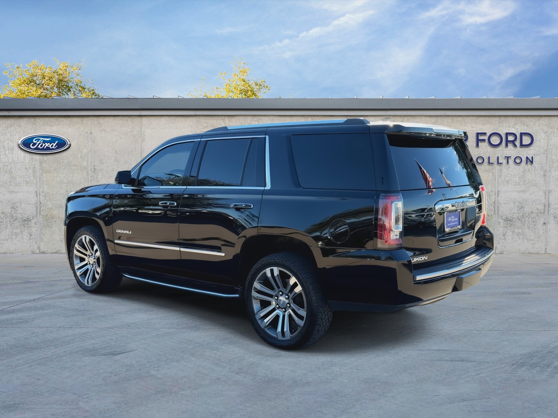 Used 2019 GMC Yukon Denali w/ Open Road Package AWD/4WD image 6