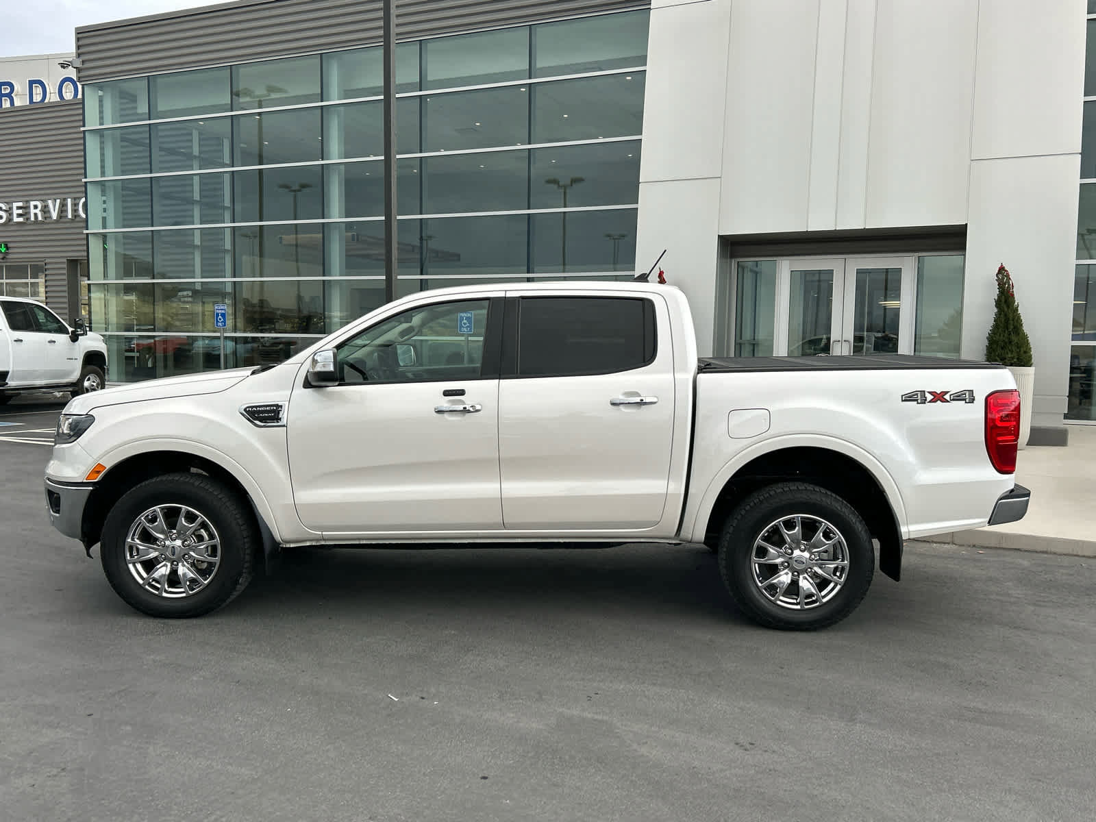 Certified 2020 Ford Ranger Lariat w/ Equipment Group 501A Mid image 13