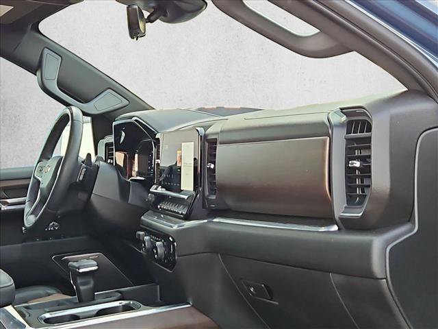 Used 2024 Chevrolet Silverado 1500 High Country AWD/4WD image 18