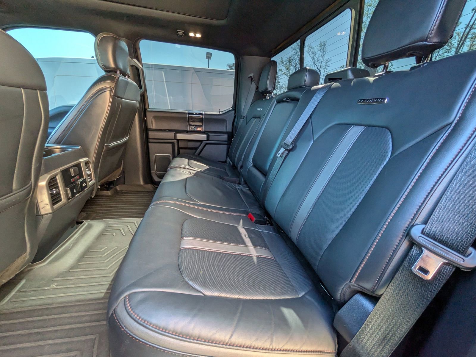 Certified 2022 Ford F250 Platinum w/ Tremor Off-Road Package image 7