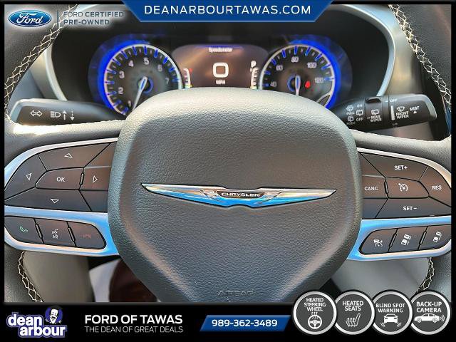 Used 2024 Chrysler Pacifica Touring-L FWD image 13