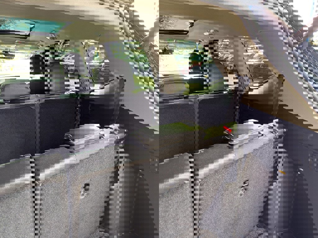 Used 2023 Volkswagen Atlas SE image 9