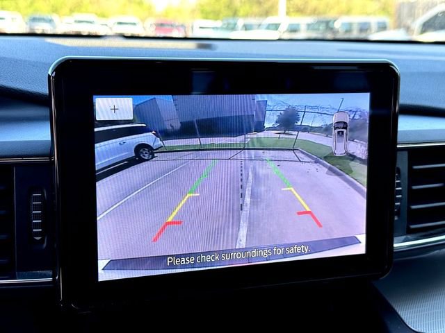 Certified 2020 Ford Explorer XLT w/ Equipment Group 202A image 21