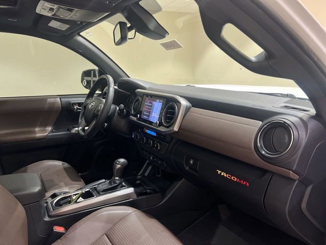 Used 2022 Toyota Tacoma Limited image 26