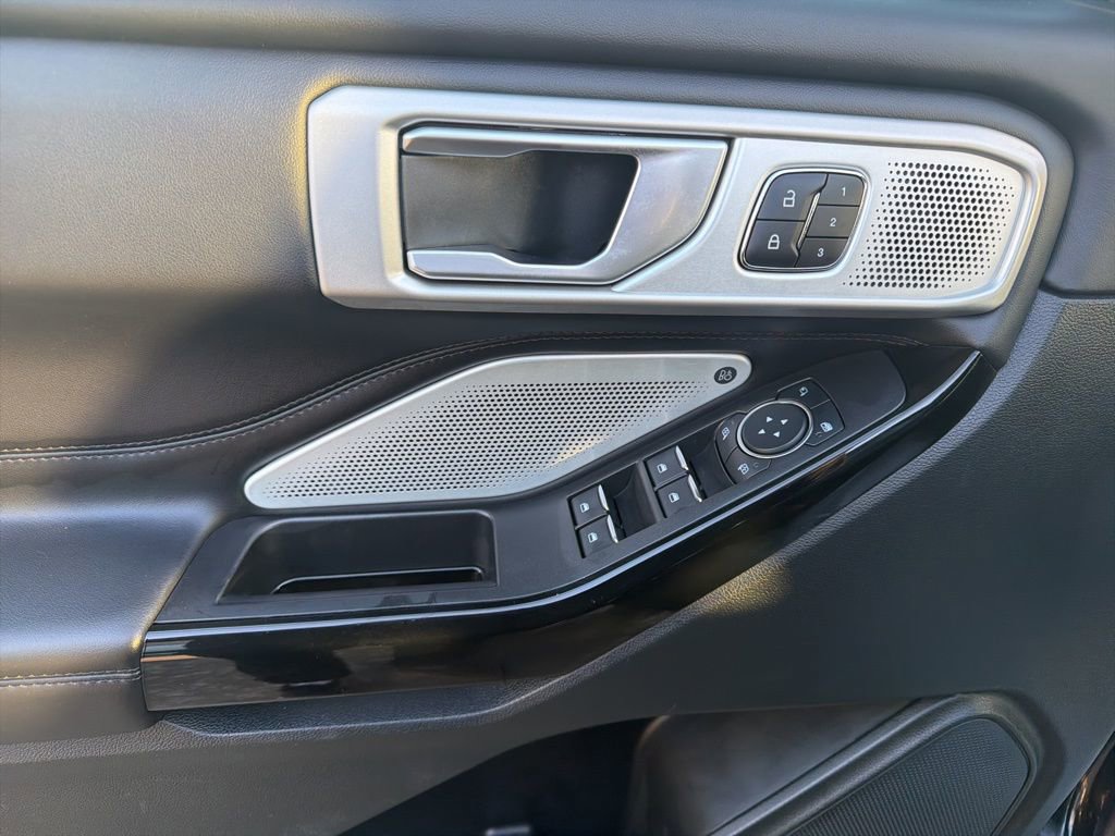 Certified 2023 Ford Explorer Platinum w/ Technology Package image 15