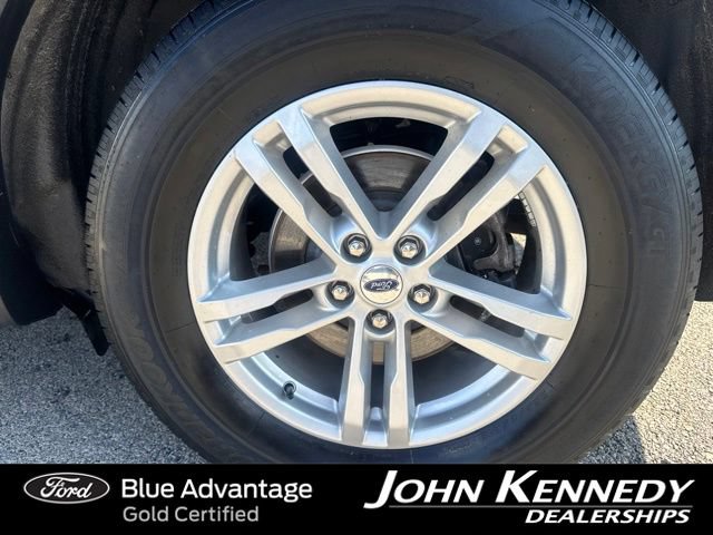 Certified 2023 Ford Explorer XLT w/ Equipment Group 202A AWD/4WD image 5