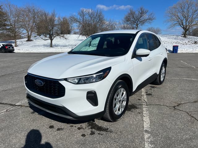 Certified 2023 Ford Escape Active w/ Tech Pack #2 image 2