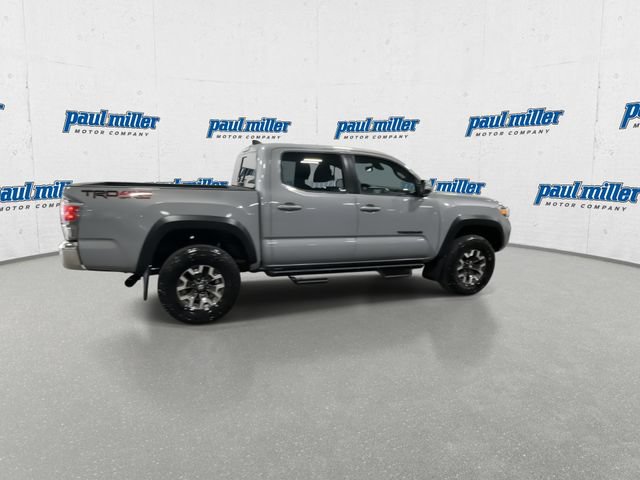Used 2021 Toyota Tacoma TRD Off-Road w/ Blackout Package (TMS) AWD/4WD image 12