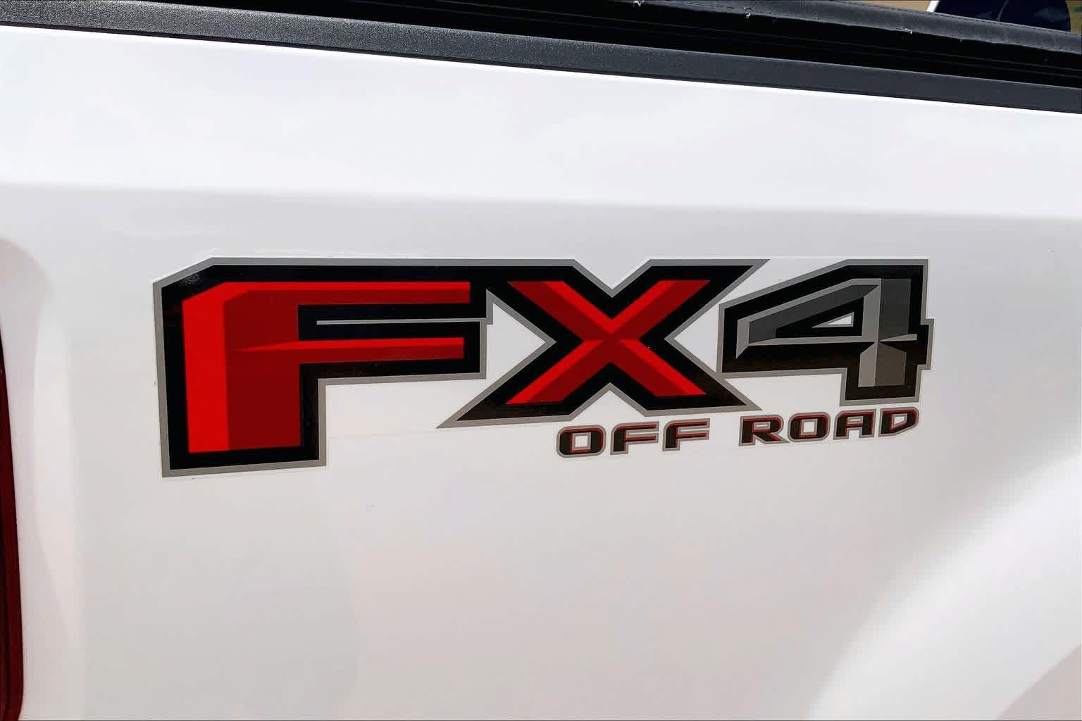 Certified 2021 Ford F250 XLT w/ XLT Premium Package AWD/4WD image 31