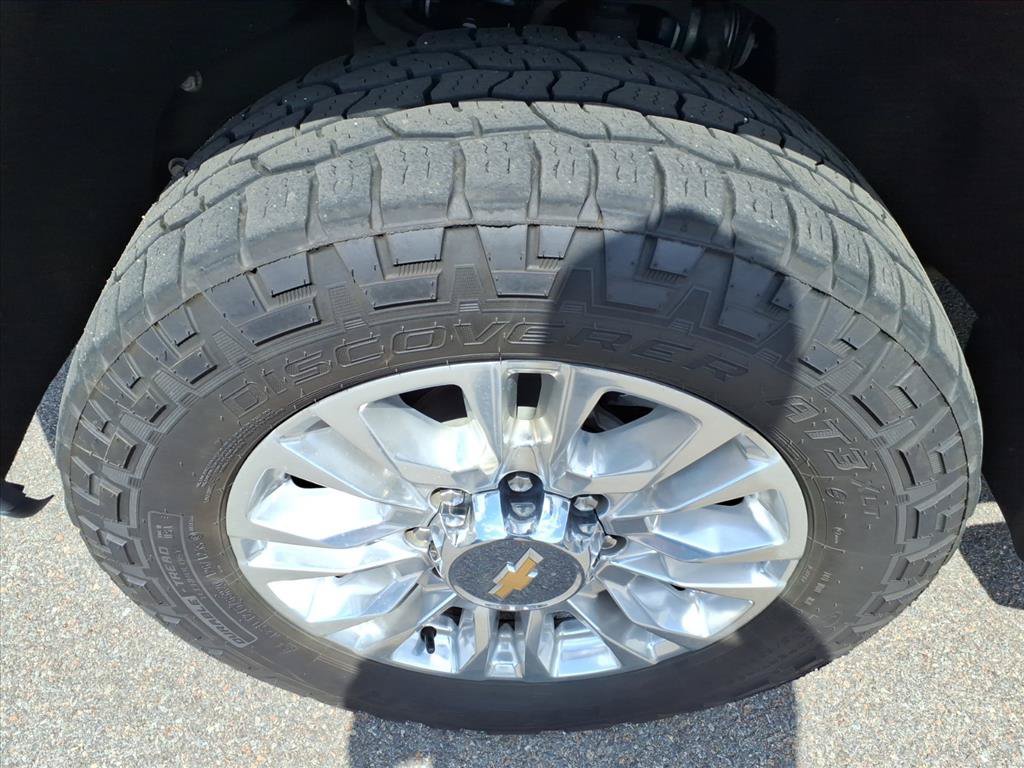 Used 2022 Chevrolet Silverado 2500 High Country AWD/4WD image 4