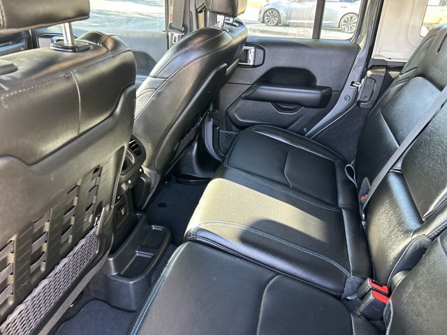 Used 2023 Jeep Wrangler Unlimited Rubicon 4xe w/ Cold Weather Group AWD/4WD image 23