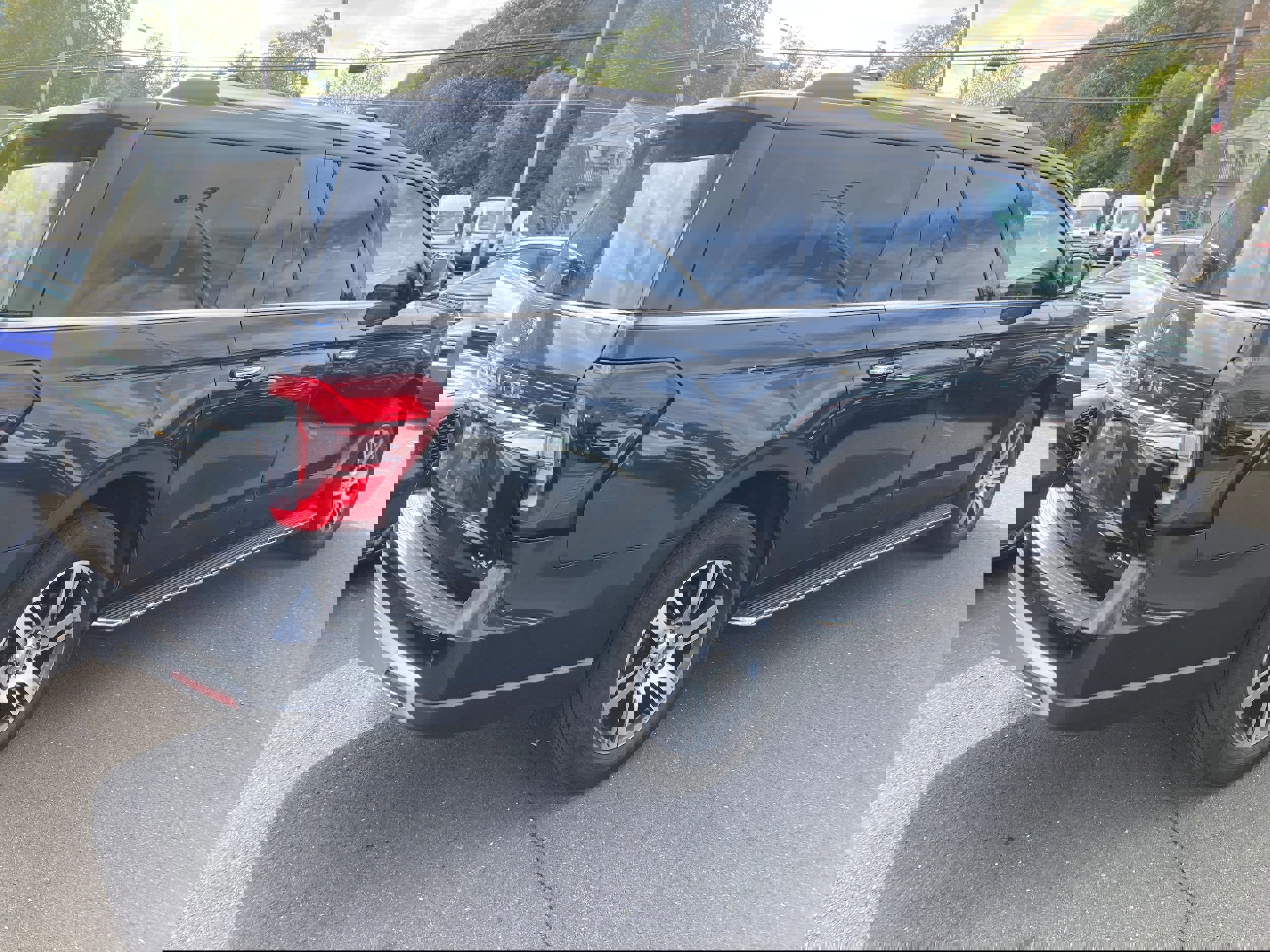 Certified 2022 Ford Expedition Max Limited image 6