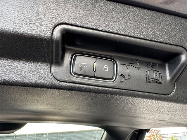 Certified 2022 Ford Explorer XLT image 45