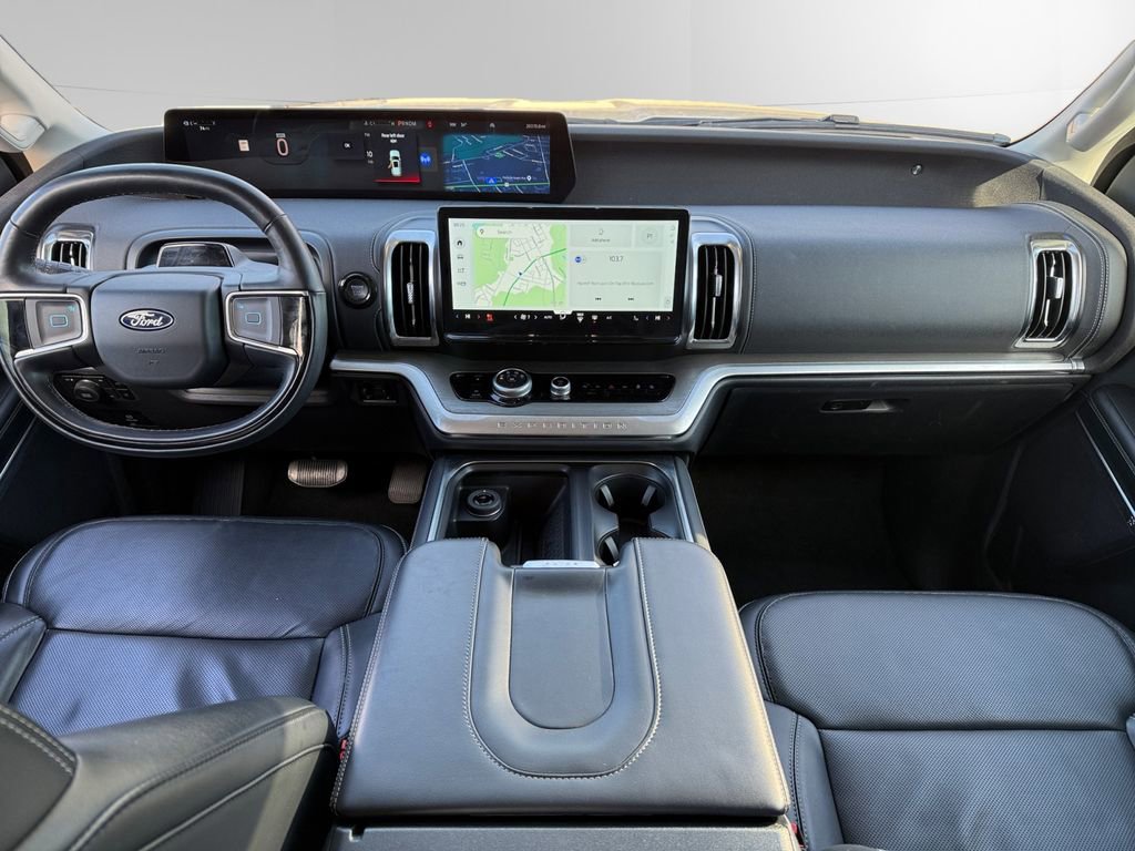 Certified 2025 Ford Expedition Max Platinum image 10