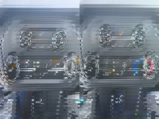 Certified 2024 Ford Bronco Big Bend w/ Sasquatch Package image 15