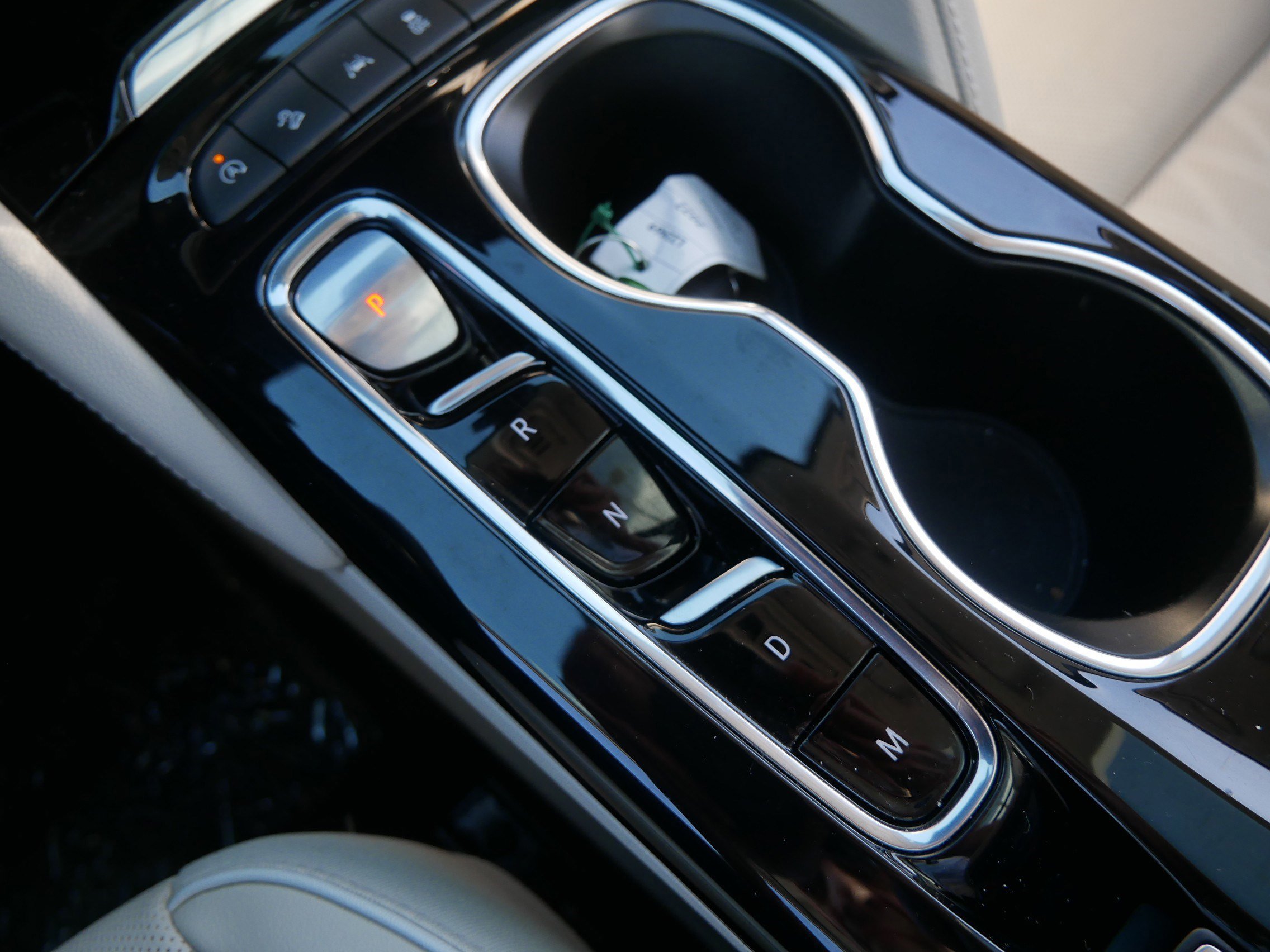 Used 2022 Buick Envision Avenir w/ Technology Package II image 24